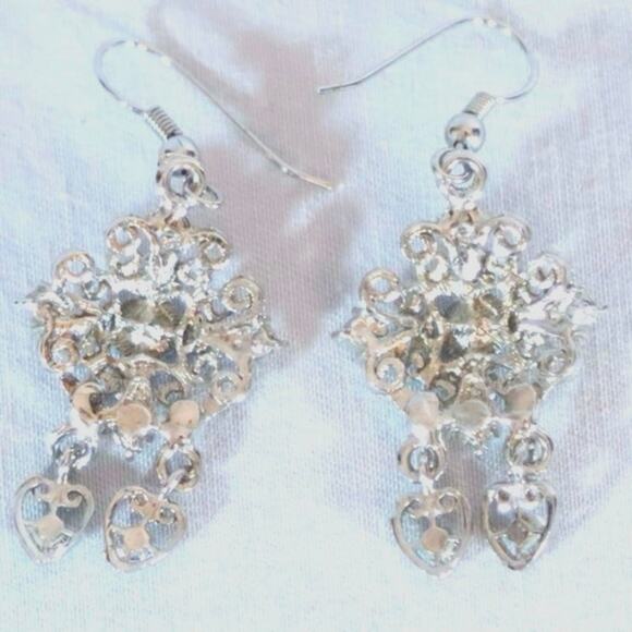 Dainty VIntage Chanelier Earrings Ornate Silver Tone Filagree Cobalt Blue Stone - Picture 5 of 6